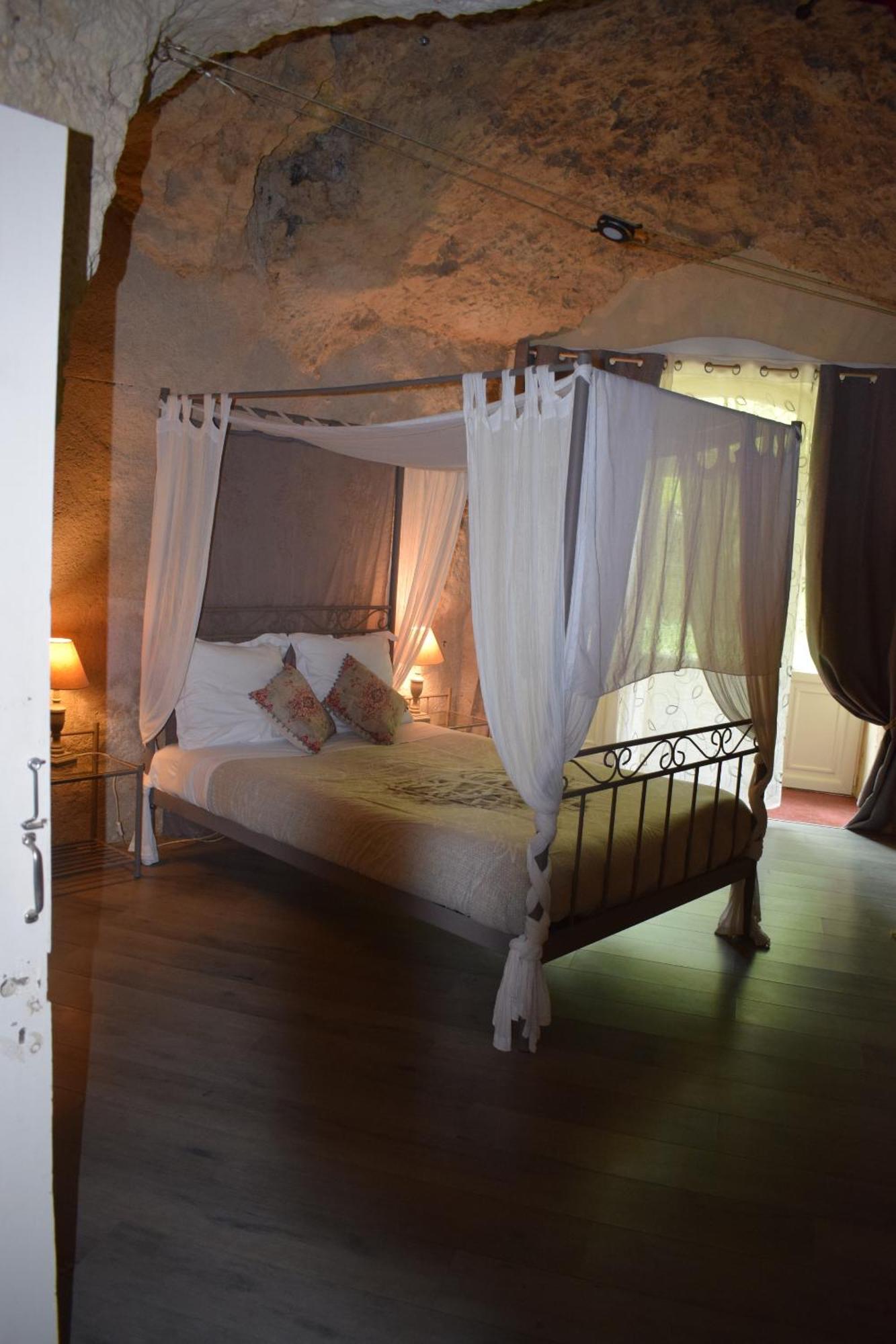 Chambres D'Hotes Troglodytes Le Clos De L'Hermitage Амбоаз Стая снимка