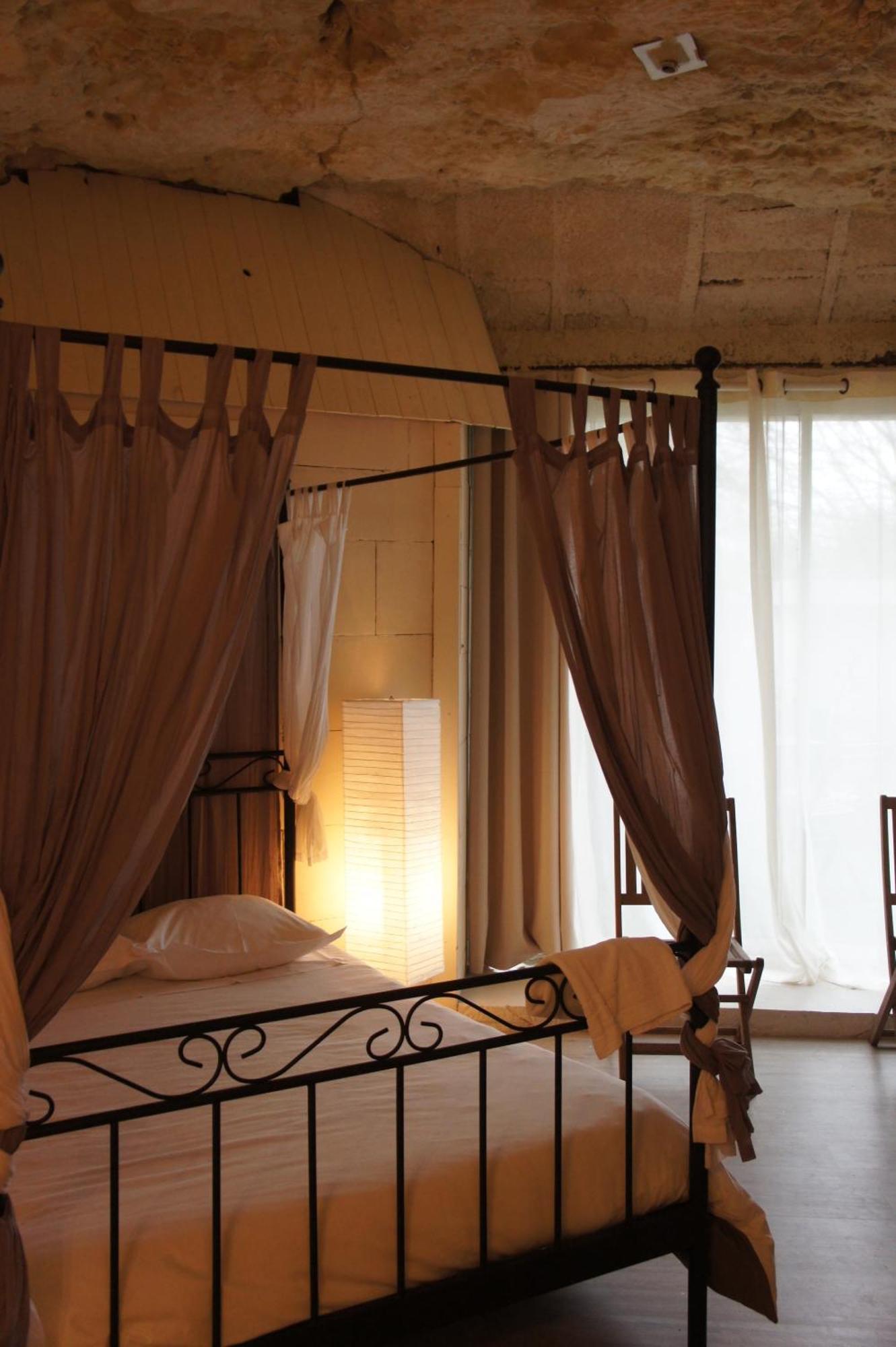 Chambres D'Hotes Troglodytes Le Clos De L'Hermitage Амбоаз Стая снимка