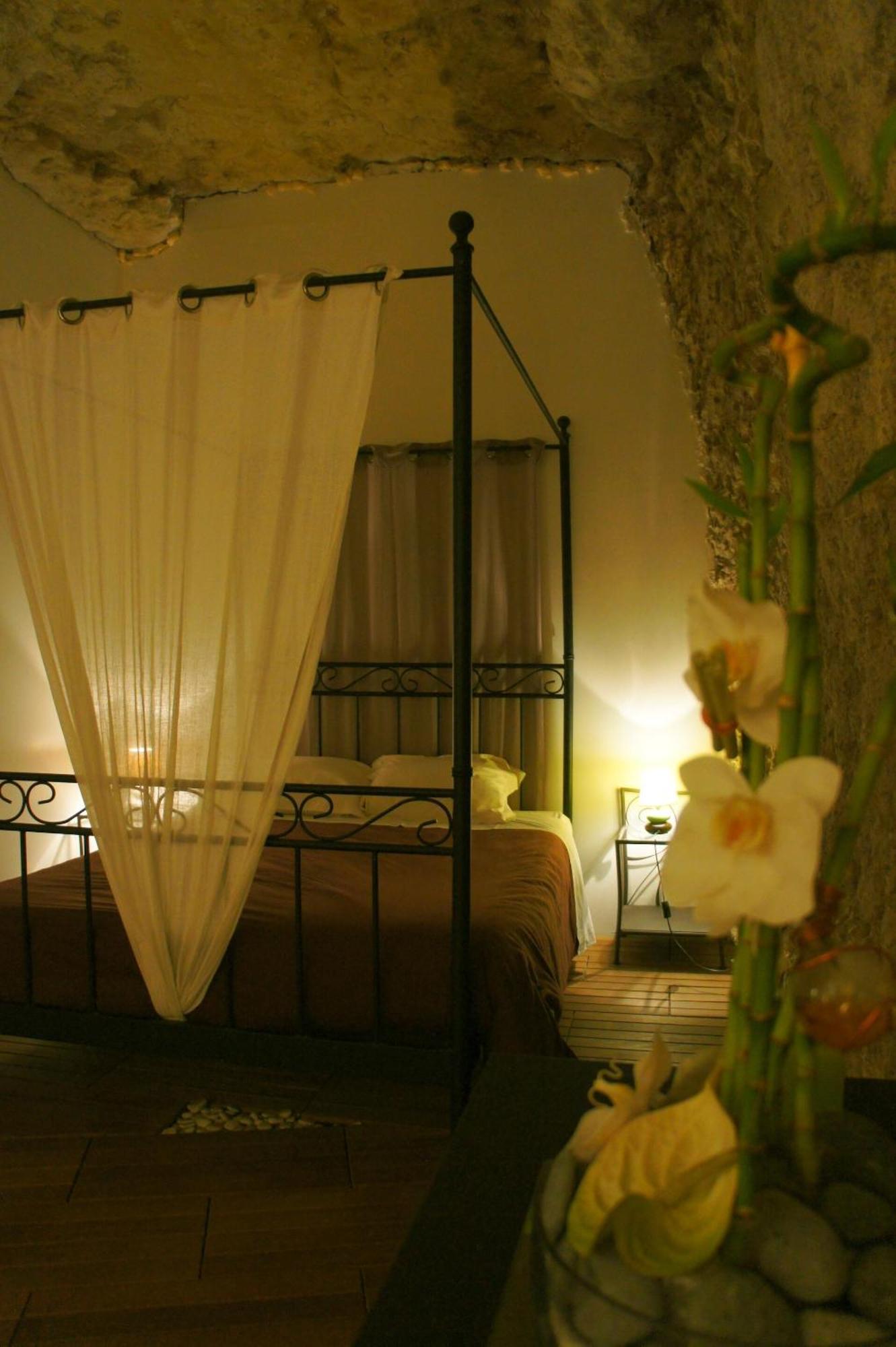Chambres D'Hotes Troglodytes Le Clos De L'Hermitage Амбоаз Екстериор снимка