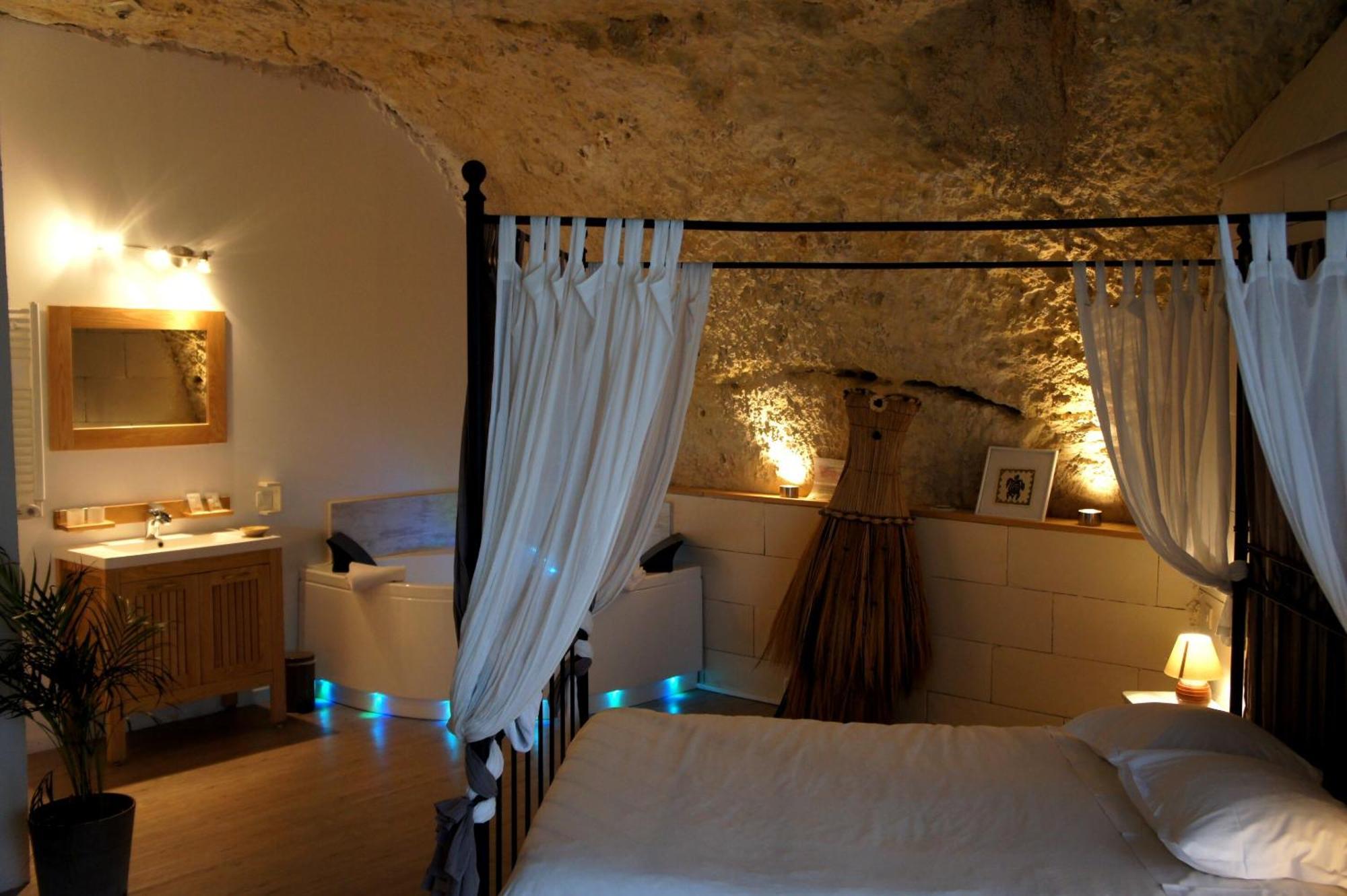 Chambres D'Hotes Troglodytes Le Clos De L'Hermitage Амбоаз Екстериор снимка